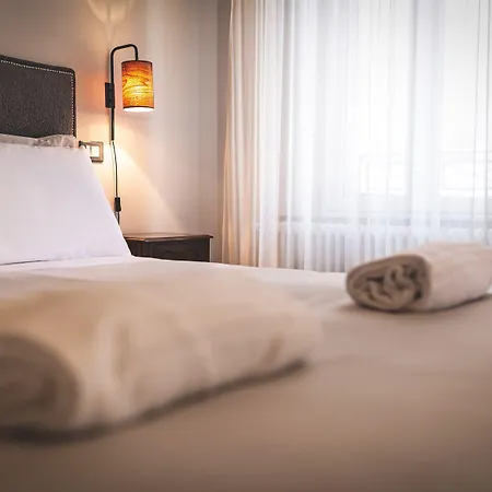 بيت ضيافة Piazza Duomo Deluxe تشيزينا